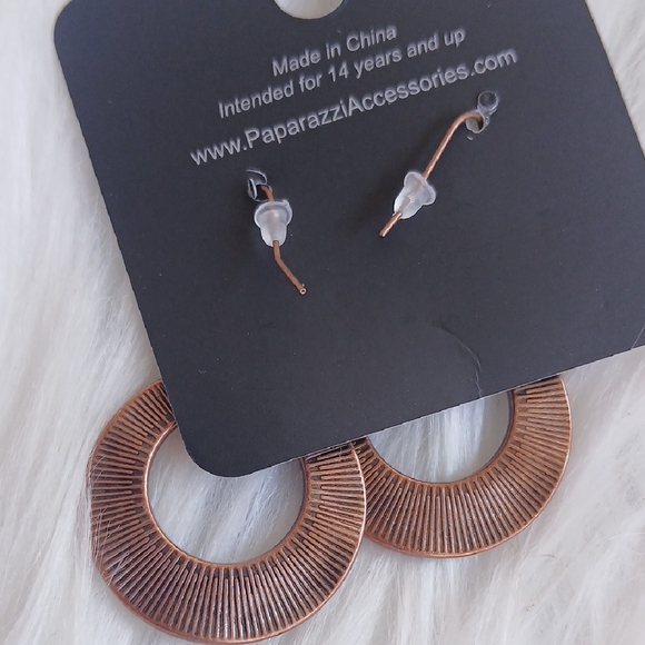 Paparazzi Rustic Copper Circle Earrings - Picture 5 of 6